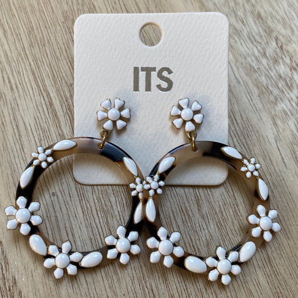 🎉HP🎉 ITS Floral Hoop Post Earrings 💗 White Brwon & Black - Picture 2 of 8